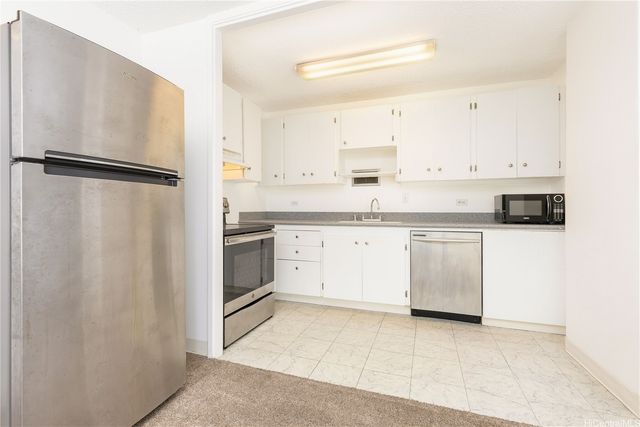 1400 Pensacola Street 405, Honolulu, HI 96822