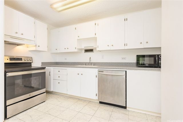 1400 Pensacola Street 405, Honolulu, HI 96822