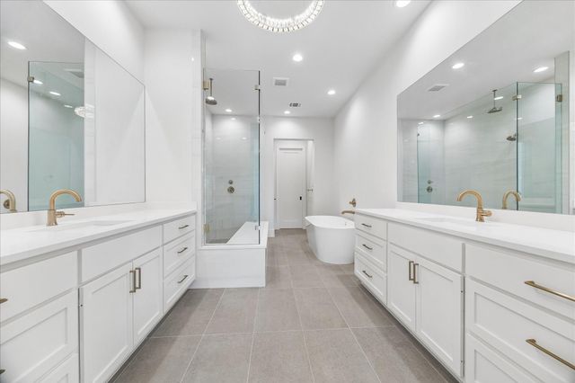 236 Birdsall Street, Houston, TX 77007