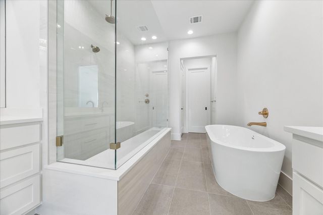 236 Birdsall Street, Houston, TX 77007