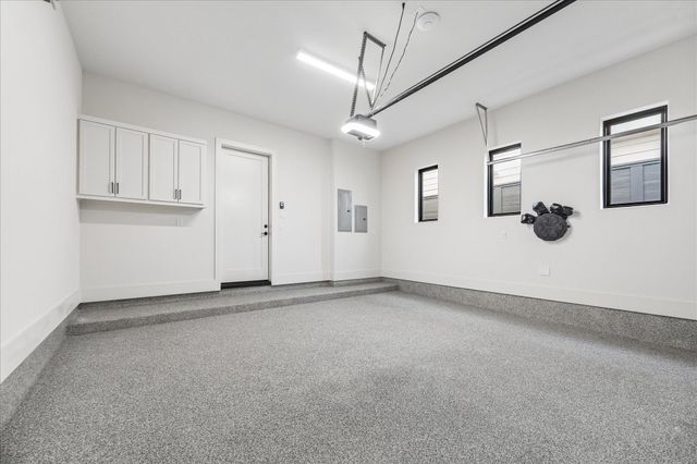 236 Birdsall Street, Houston, TX 77007