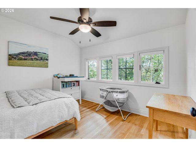 5805 Sw TAYLOR St, Portland, OR 97221