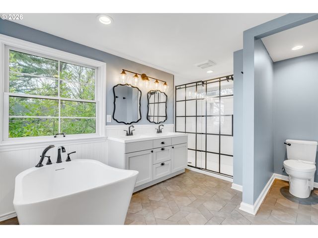 5805 Sw TAYLOR St, Portland, OR 97221