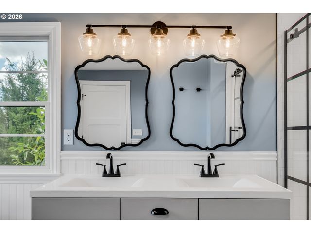 5805 Sw TAYLOR St, Portland, OR 97221