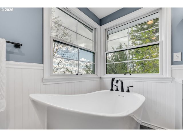 5805 Sw TAYLOR St, Portland, OR 97221