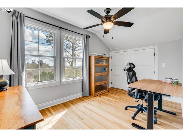 5805 Sw TAYLOR St, Portland, OR 97221