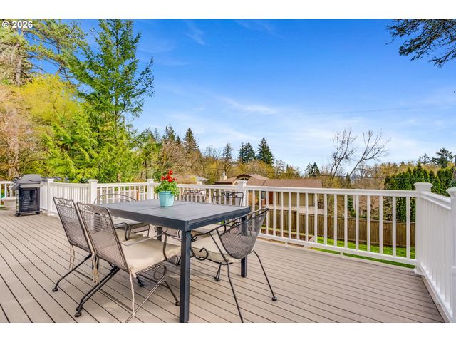 5805 Sw TAYLOR St, Portland, OR 97221