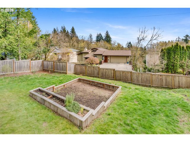 5805 Sw TAYLOR St, Portland, OR 97221