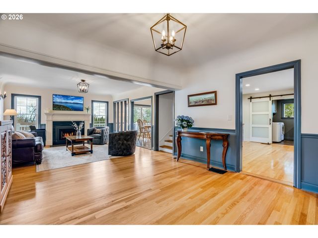 5805 Sw TAYLOR St, Portland, OR 97221