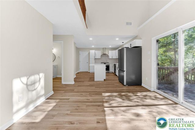 45 Coach Road, Jackson Twp, PA 18360