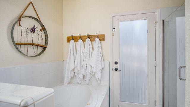 4610 W Grove Avenue, Visalia, CA 93291