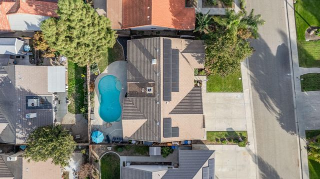 4610 W Grove Avenue, Visalia, CA 93291