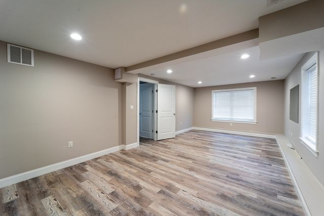 31 Scenic Dr, Worcester, MA 01602