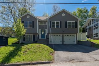 31 Scenic Dr, Worcester, MA 01602
