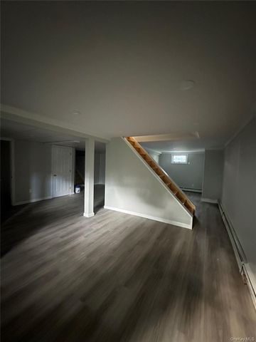 16 Blythe Road, Ronkonkoma, NY 11779