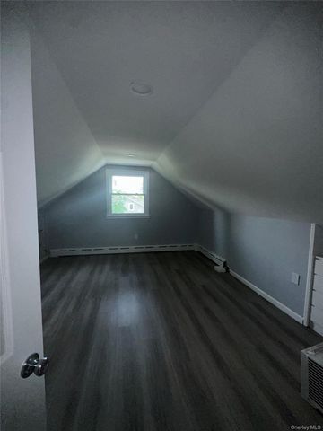 16 Blythe Road, Ronkonkoma, NY 11779