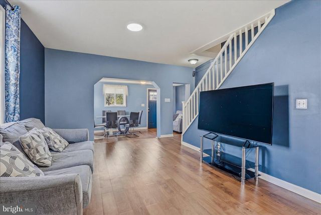 4704 CHARLESTON, Baltimore, MD 21225