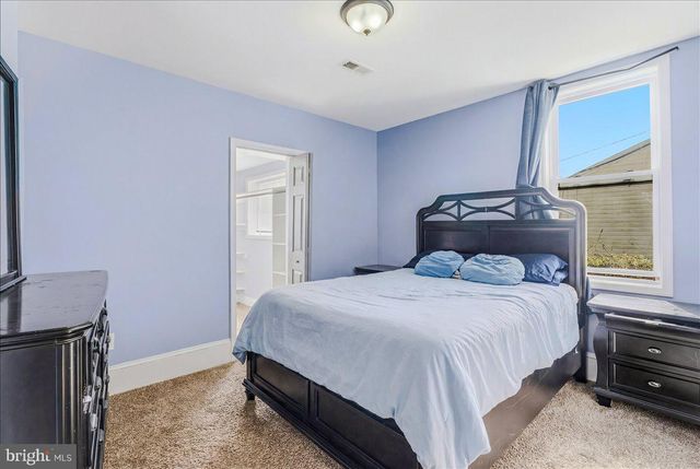 4704 CHARLESTON, Baltimore, MD 21225