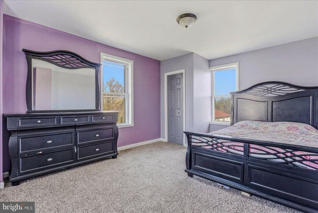 4704 CHARLESTON, Baltimore, MD 21225