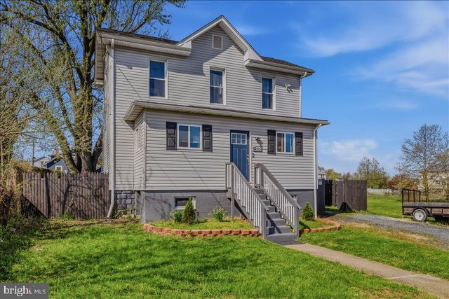 4704 CHARLESTON, Baltimore, MD 21225