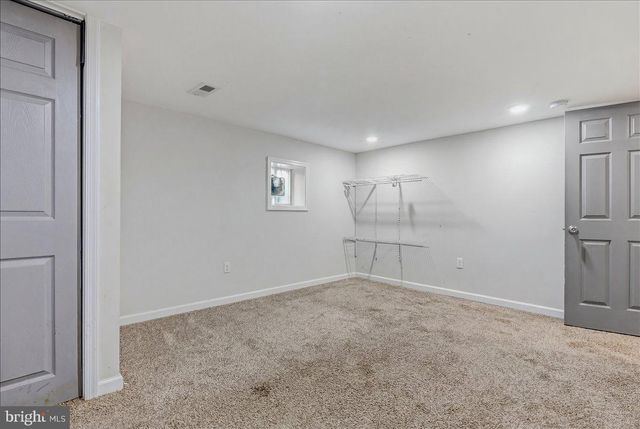 4704 CHARLESTON, Baltimore, MD 21225