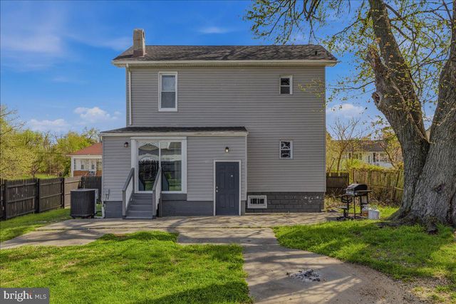 4704 CHARLESTON, Baltimore, MD 21225