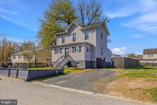 4704 CHARLESTON, Baltimore, MD 21225