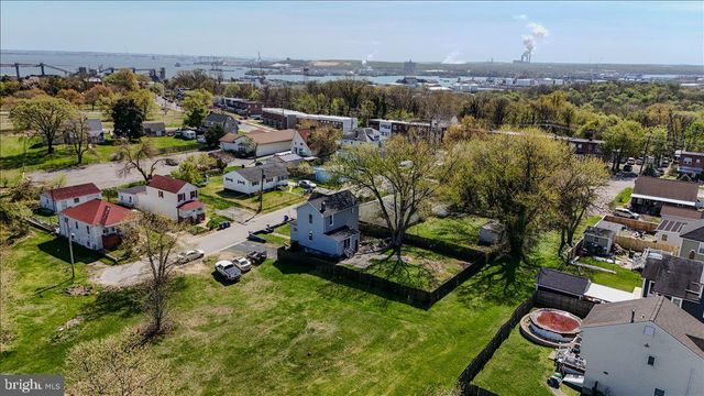 4704 CHARLESTON, Baltimore, MD 21225