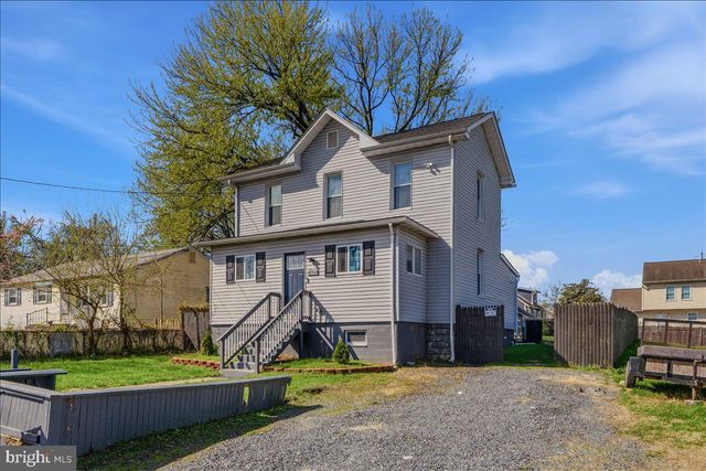 4704 CHARLESTON, Baltimore, MD 21225