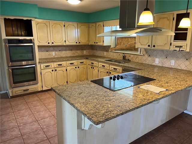 785 S County Road 305, Orange Grove, TX 78372
