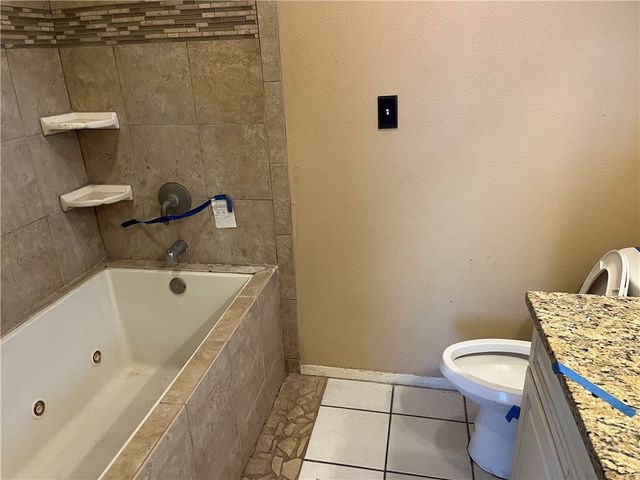 785 S County Road 305, Orange Grove, TX 78372