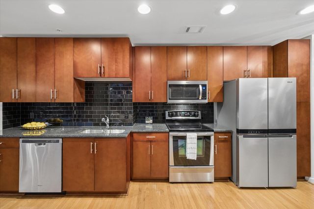 360 Nueces ST 3910, Austin, TX 78701