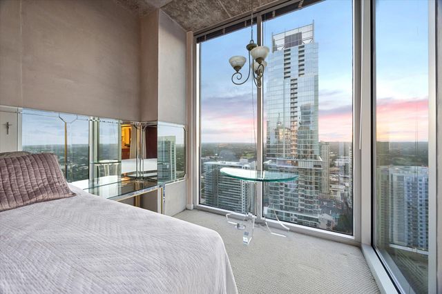 360 Nueces ST 3910, Austin, TX 78701