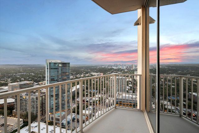 360 Nueces ST 3910, Austin, TX 78701