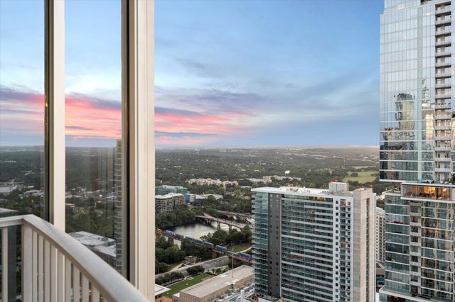 360 Nueces ST 3910, Austin, TX 78701