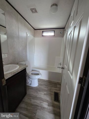 20 SOUTH KENNY DRIVE, Ridgeley, WV 26753