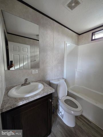 20 SOUTH KENNY DRIVE, Ridgeley, WV 26753