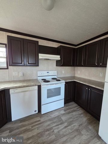 20 SOUTH KENNY DRIVE, Ridgeley, WV 26753