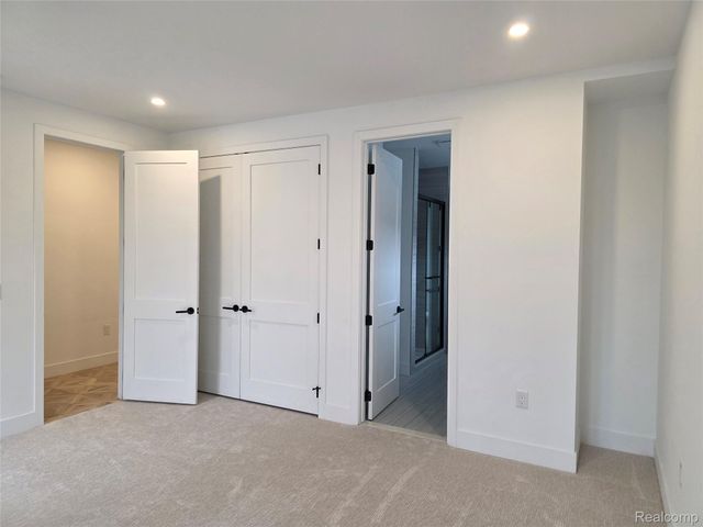 1833 N Washington Avenue, Royal Oak, MI 48073