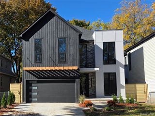 1833 N Washington Avenue, Royal Oak, MI 48073