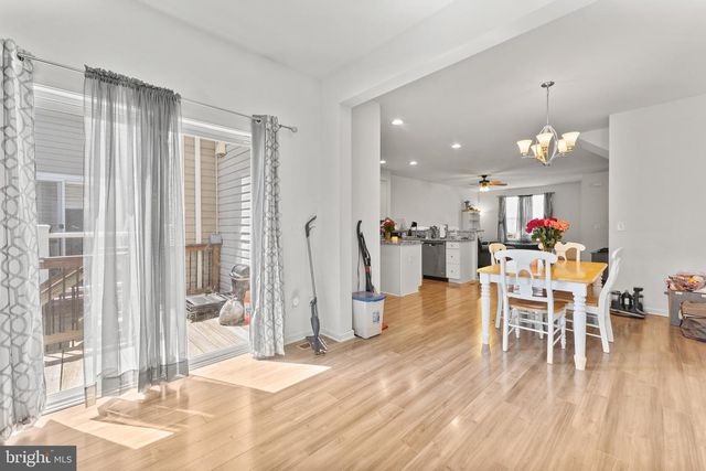 1418 HUDGINS FARM CIR, Fredericksburg, VA 22408