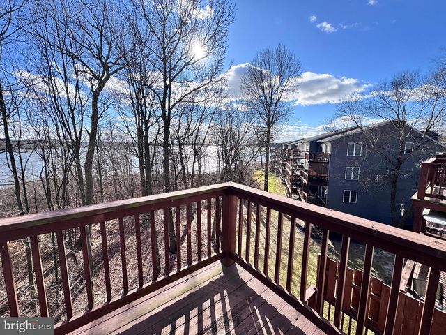 80 NE ISLE DR, North East, MD 21901