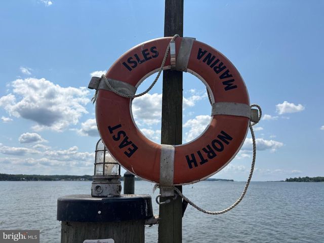 80 NE ISLE DR, North East, MD 21901