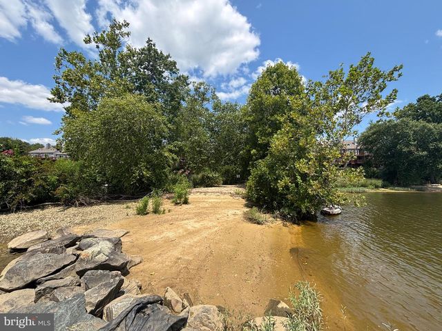 80 NE ISLE DR, North East, MD 21901