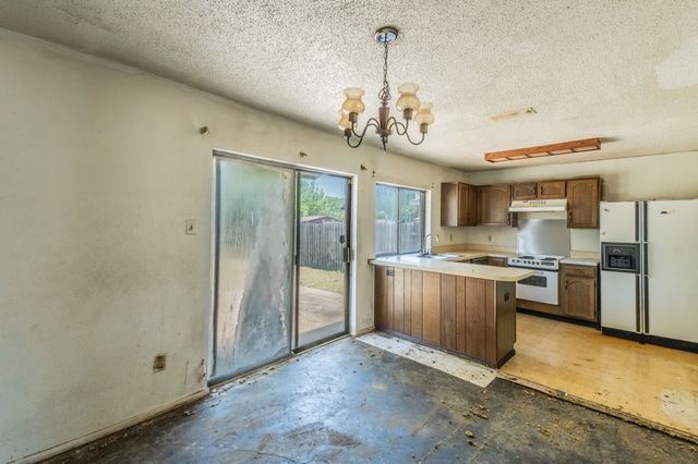 1605 Whiteoak Drive, Garland, TX 75040