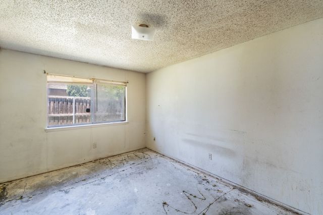 1605 Whiteoak Drive, Garland, TX 75040