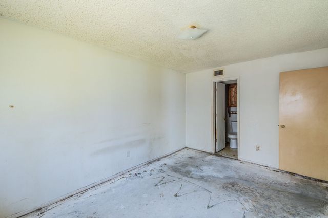 1605 Whiteoak Drive, Garland, TX 75040