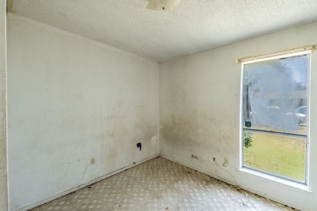 1605 Whiteoak Drive, Garland, TX 75040