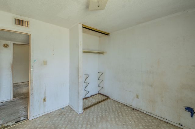 1605 Whiteoak Drive, Garland, TX 75040