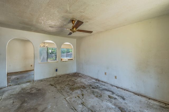 1605 Whiteoak Drive, Garland, TX 75040
